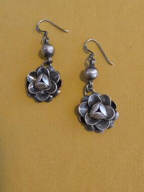 Vintage Sterling Silver Flowerbud Drop Dangle Hook Earrings